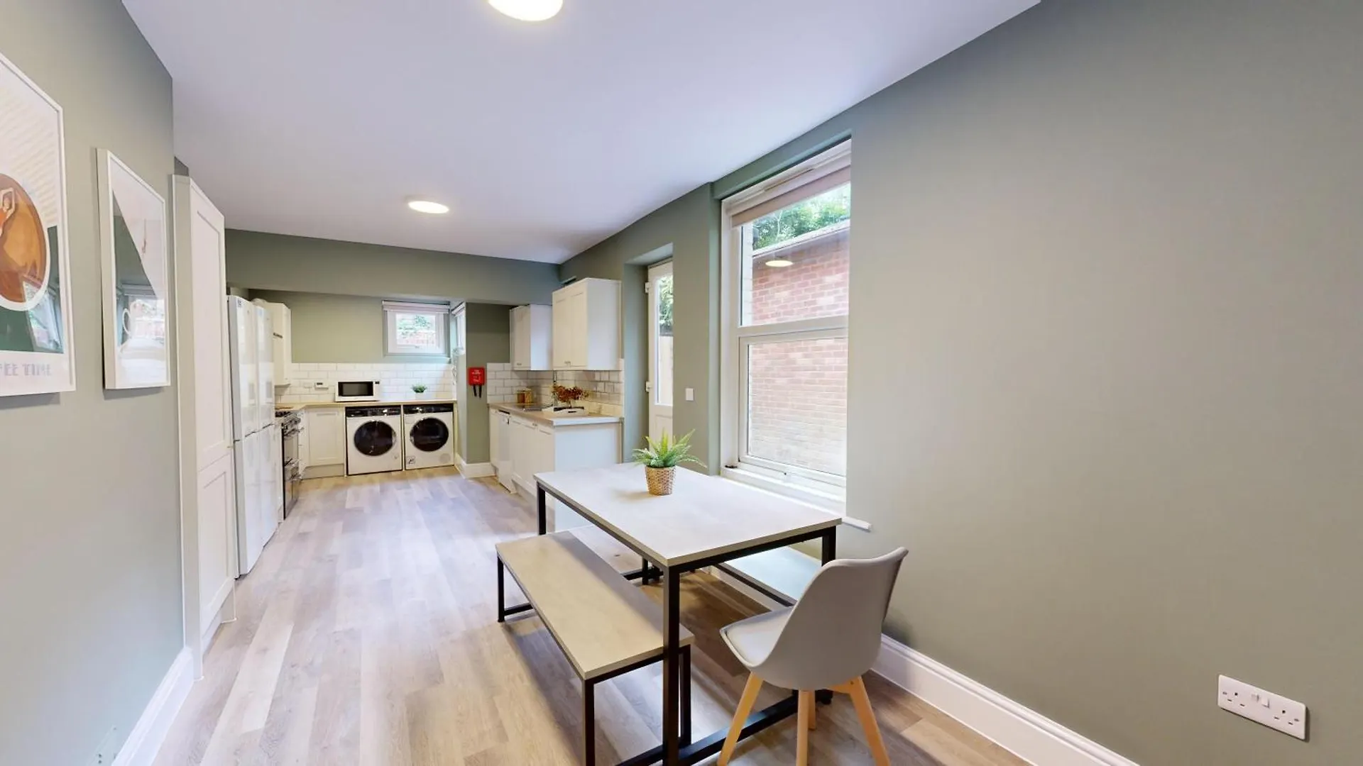 Spacious 7-Bedroom Home Exeter 0*,  Storbritannien